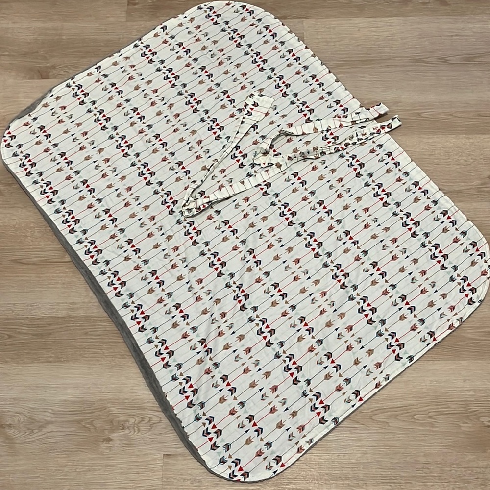 Lined car seat canopy - multi colored arrows - unisex